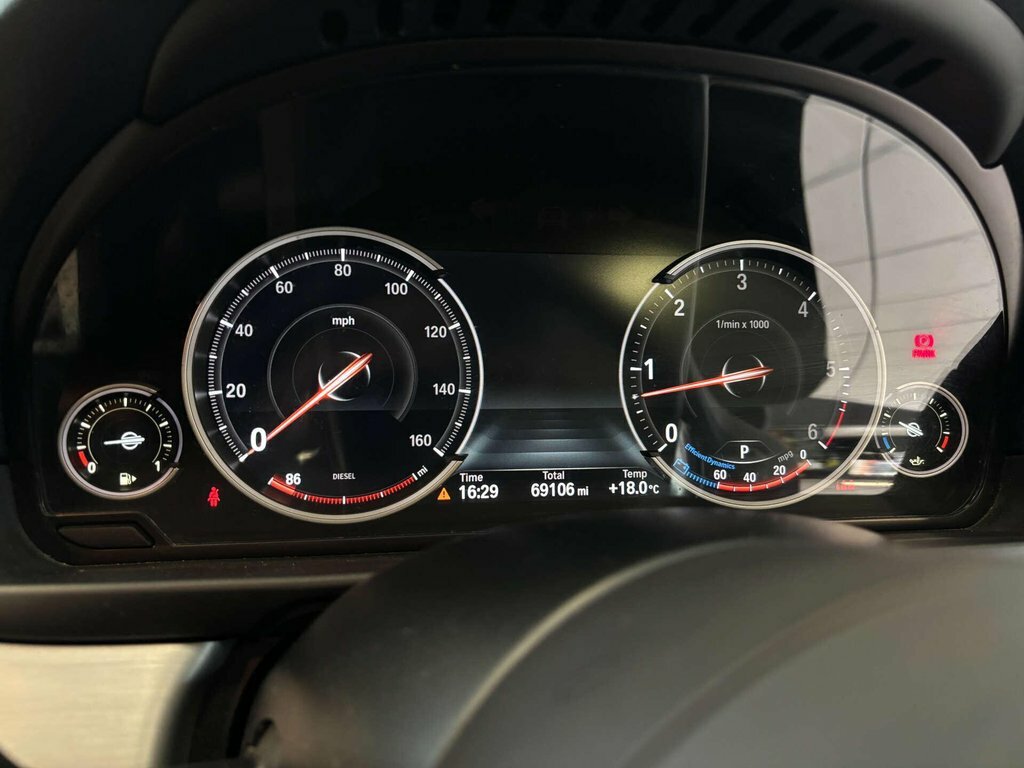 BMW 5 Series Black #25