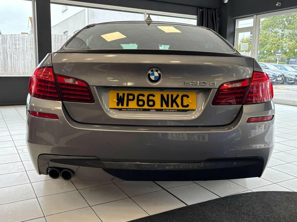 BMW 5 Series Black #9