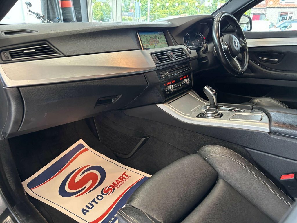 BMW 5 Series Black #42