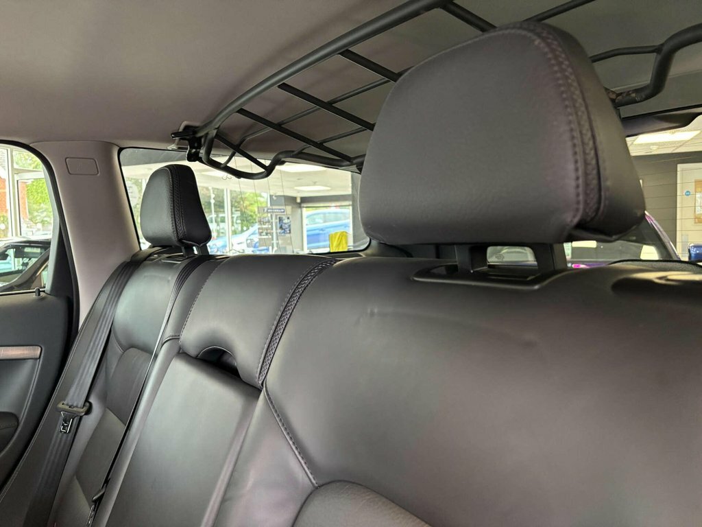 Volvo XC70 2.4L D5 Se Lux Blue #40