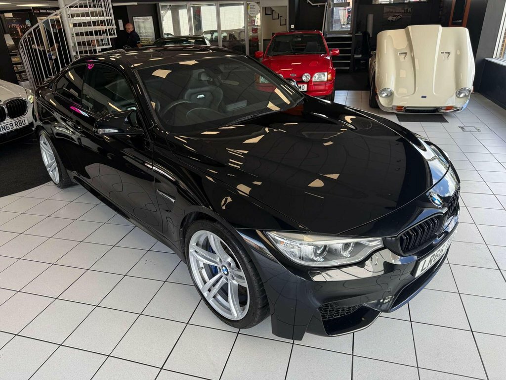 BMW M4 Coupe Black #3