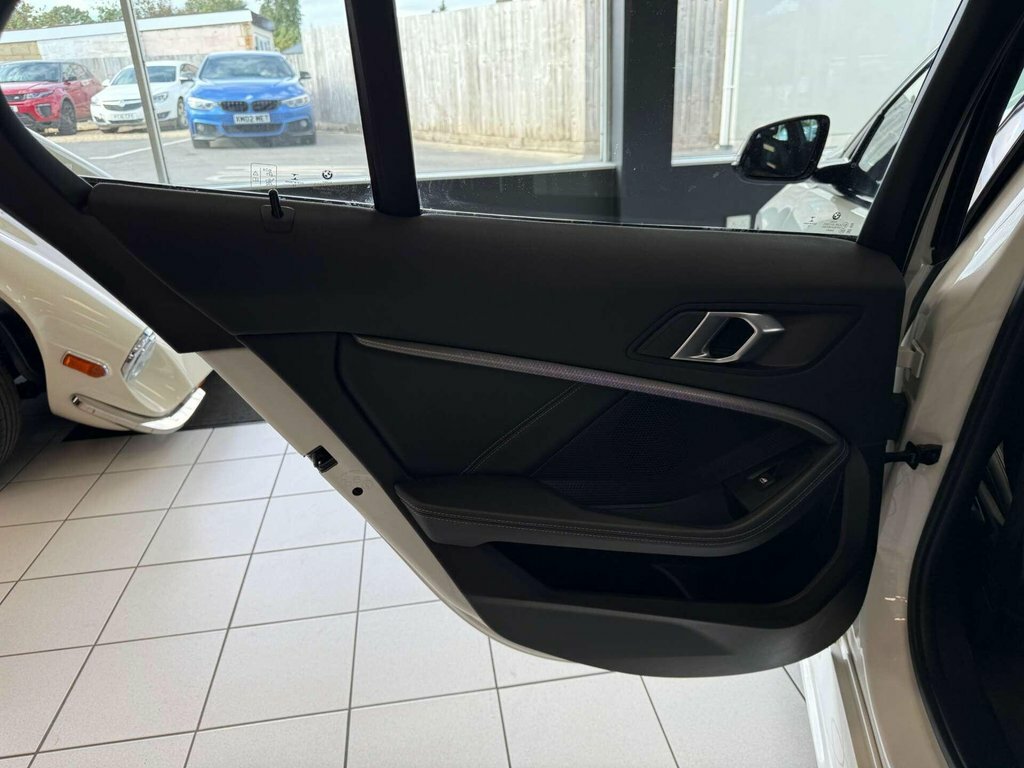BMW 1 Series 118I M Sport 2020 White #40