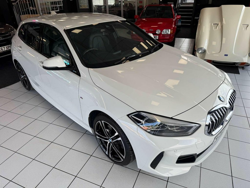 BMW 1 Series 1.5L M Sport White #4