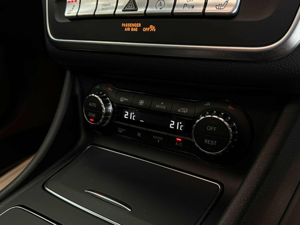 Mercedes-Benz CLA Class Cla 180 Amg Line Edition Black #31