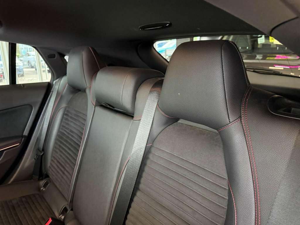 Mercedes-Benz CLA Class Cla 180 Amg Line Edition Black #29