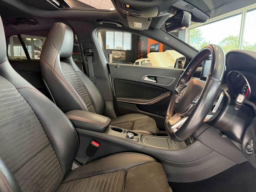 Mercedes-Benz CLA Class Cla 180 Amg Line Edition Black #15