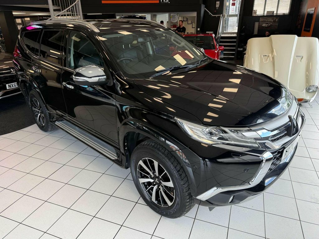 Mitsubishi Shogun Sport 2.4L 4 Black #3