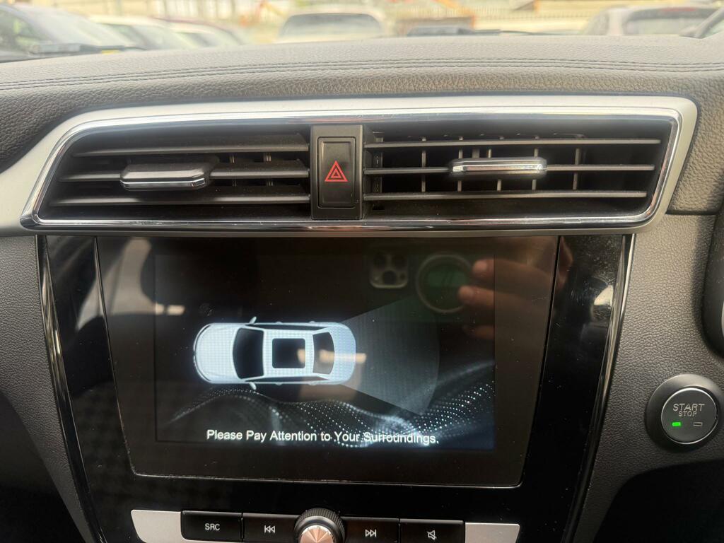 MG ZS 0.0 Exclusive 44.5Kwh 141 Bhp Red #18