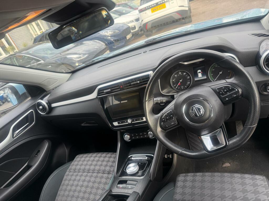 MG ZS 0.0 Exclusive 44.5Kwh 141 Bhp Red #14