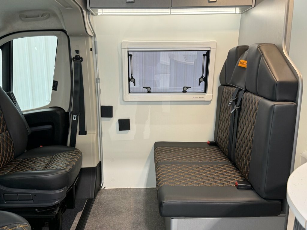 Peugeot Boxer Diesel White #12