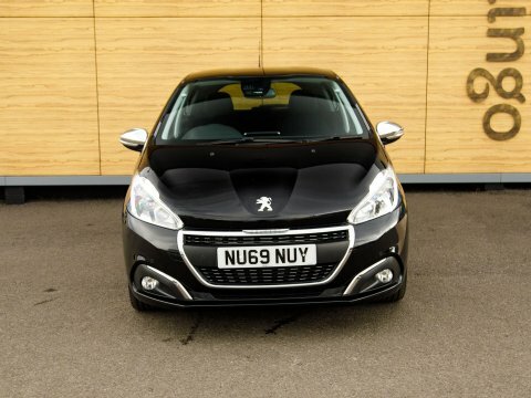 Peugeot 208 Hatchback NU69NUY Black #5
