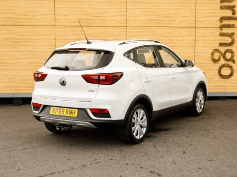 MG ZS Hatchback KF69KNH White #2