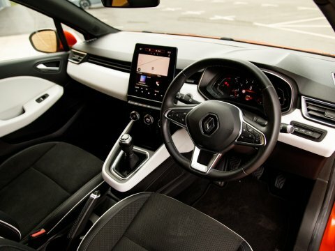 Renault Clio Hatchback WJ70DVR Orange #3