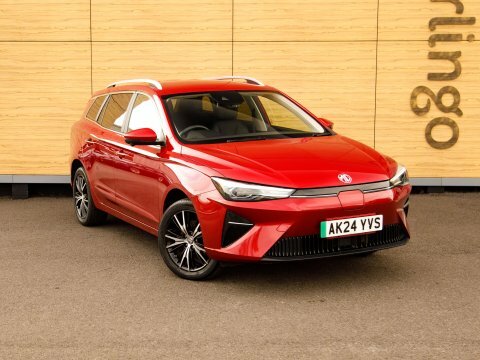 MG MG5 Estate Red