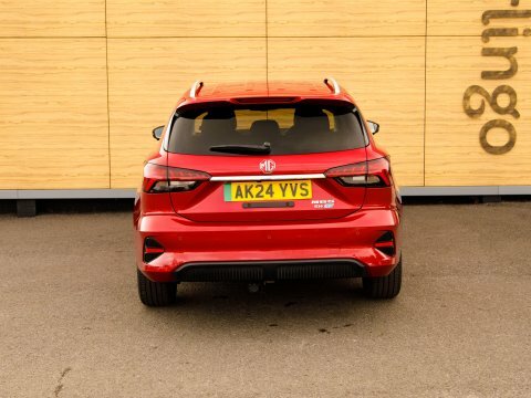 MG MG5 Estate Red #6