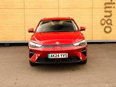 MG MG5 Estate Red #5