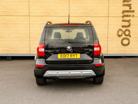 Skoda Yeti Outdoor Black #6