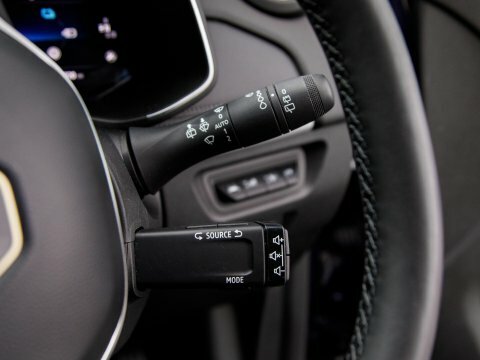 Renault Zoe Iconic Black #13