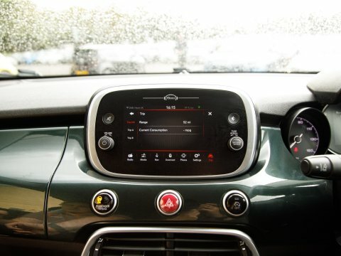 Fiat 500X Red White #22