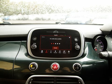 Fiat 500X Red White #17