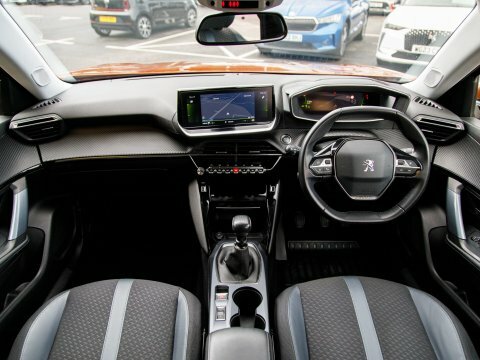 Peugeot 2008 Puretech Ss Allure Premium Orange #3