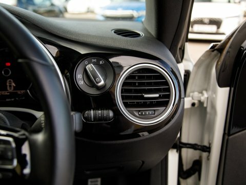 Volkswagen Beetle 2017 67 1.2 White #13