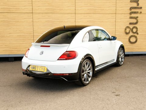 Volkswagen Beetle Hatchback White #2