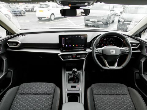 Seat Leon Hatchback White #3