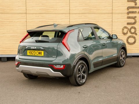 Kia Niro Suv Green #2