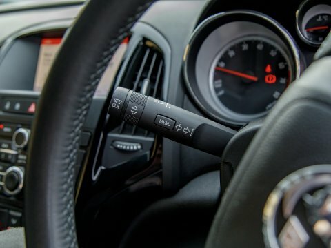 Vauxhall Astra GTC Limited Edition White #12