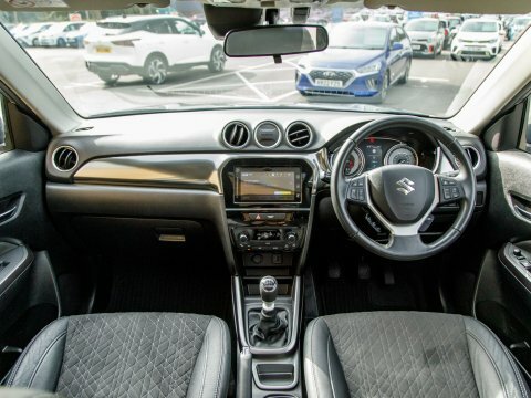 Suzuki Vitara Suv Grey #3