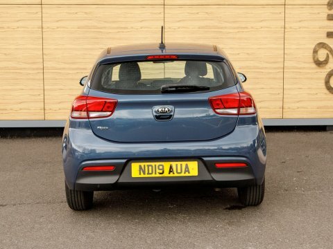 Kia RIO Hatchback Blue #6
