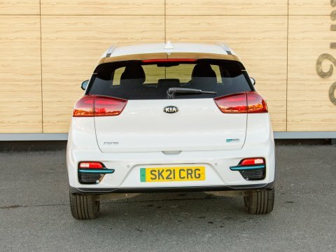 Kia Niro Suv White #6