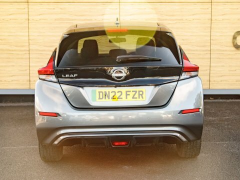 Nissan Leaf Hatchback Grey #6