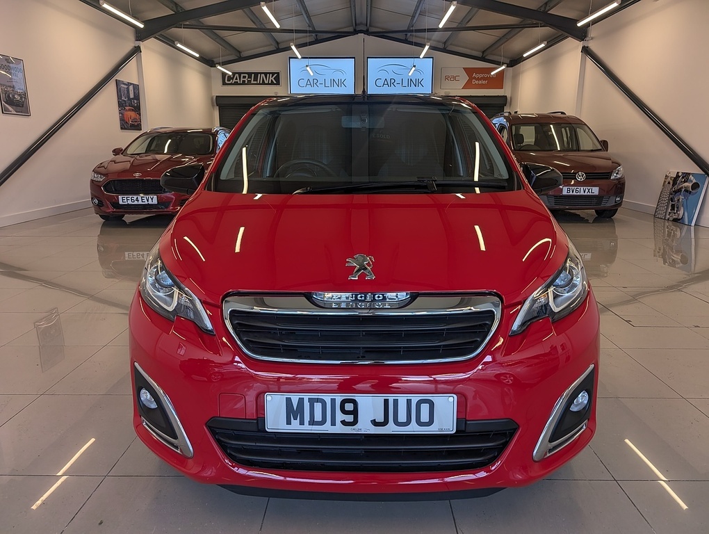 Peugeot 108 Allure Red #4