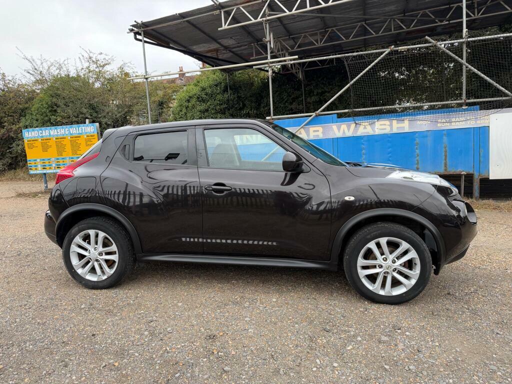 Nissan Juke Acenta White #7