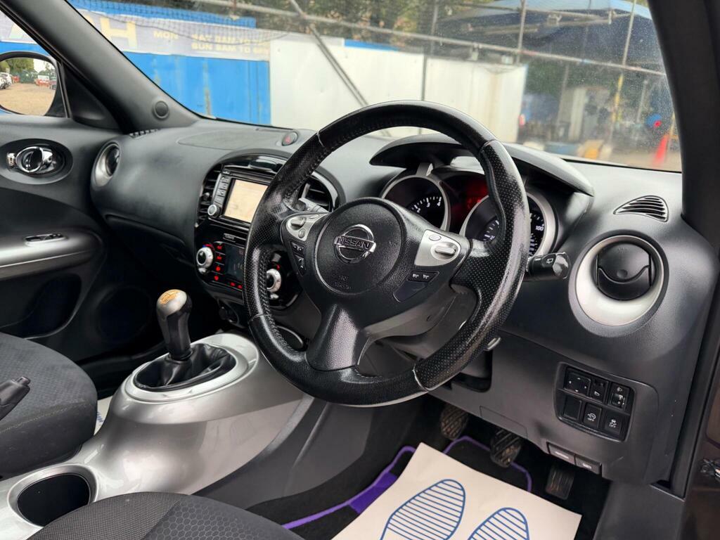 Nissan Juke Acenta White #11