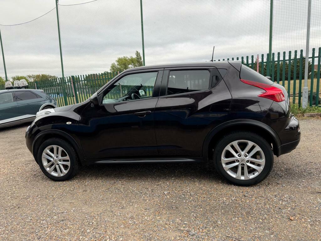 Nissan Juke Acenta White #8