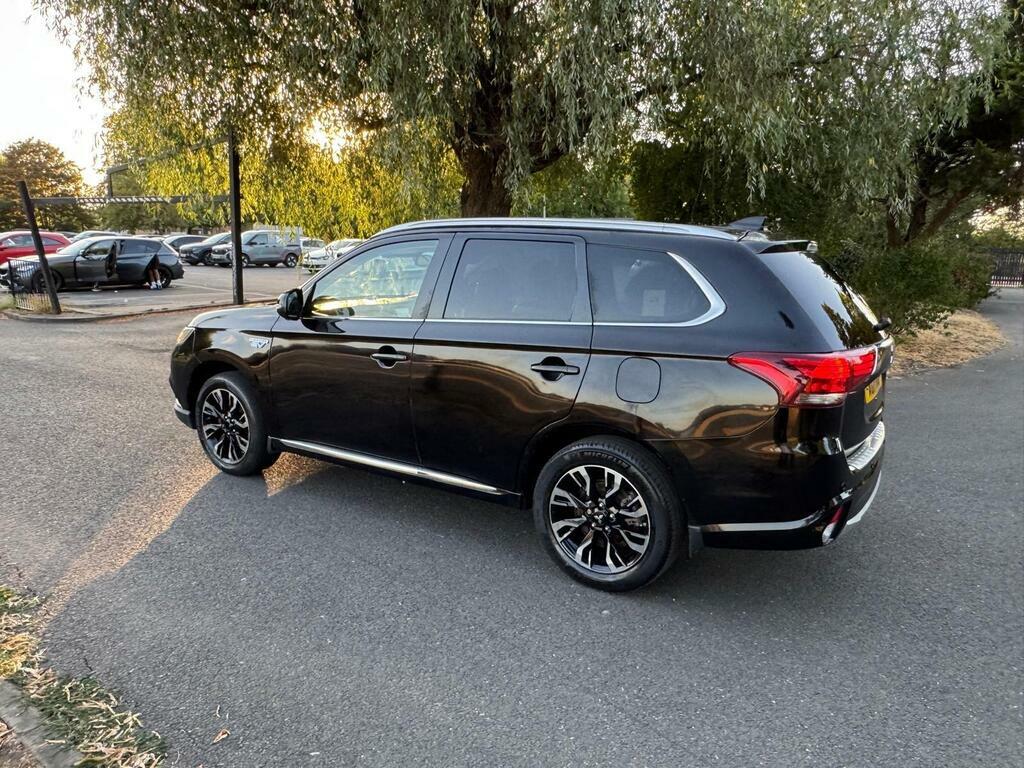 Mitsubishi Outlander 2.0H 12Kwh 4Hs Cvt 4Wd Euro 6 S S Black #2