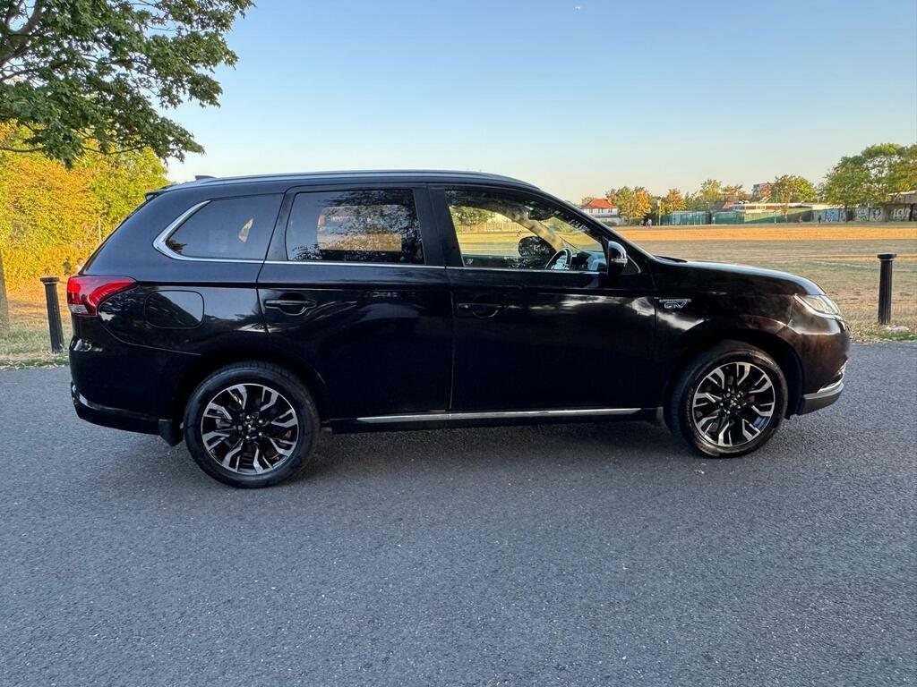 Mitsubishi Outlander 2.0 Phev 4Hs 200 Bhp In White With 61,000 Miles White #11