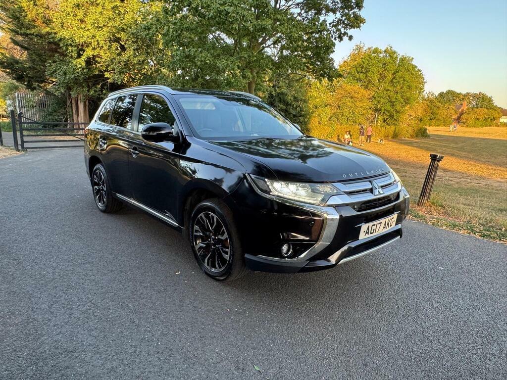 Mitsubishi Outlander 2.0H 12Kwh 4Hs Cvt 4Wd Euro 6 S S Black
