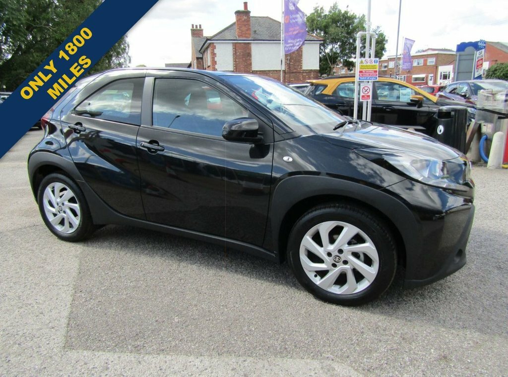 Toyota Aygo X 1L Pure Black #2