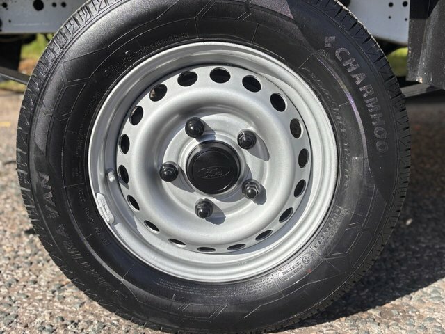 Ford Transit Custom Panel Van 2.2 Tdci 290 Limited L2 H1 201515 White #8