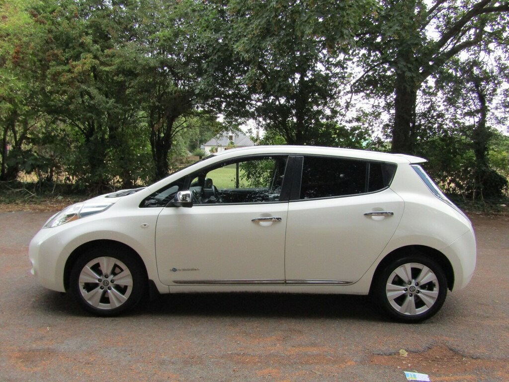 Nissan Leaf Hatchback 30Kwh Tekna 201616 White #16