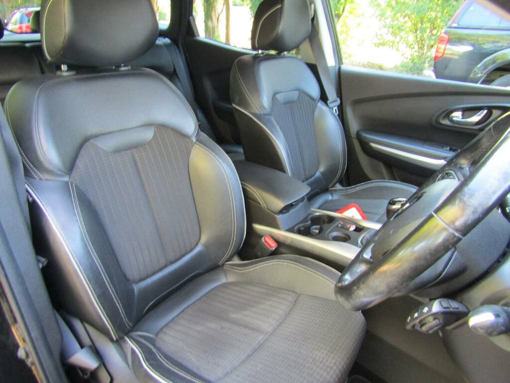 Renault Kadjar 1.5 Dci Signature Nav YA17ZRT Black #4