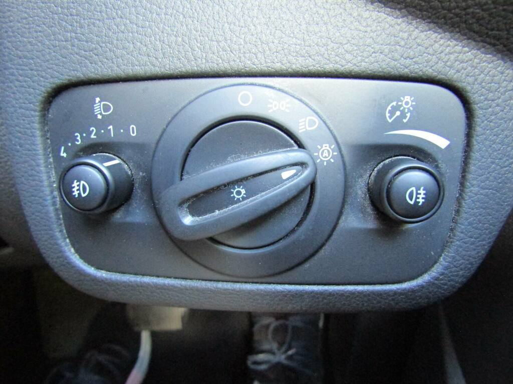 Ford C-Max 2.0 Tdci Titanium X Black #25