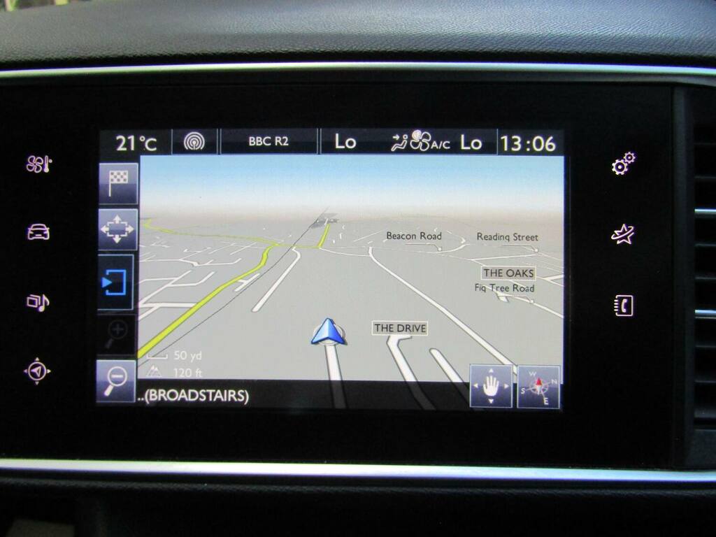 Peugeot 308 1.6 Bluehdi 120 Allure Eat6 White #2