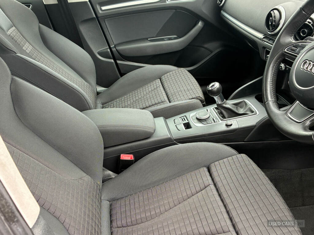 Dacia Sandero Stepway 0.9 Tce Comfort ESZ1704 Black #3