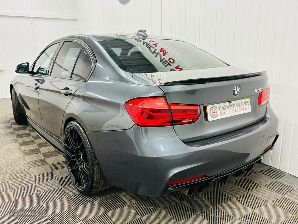 BMW 3 Series 320D Ed Plus Blue #4