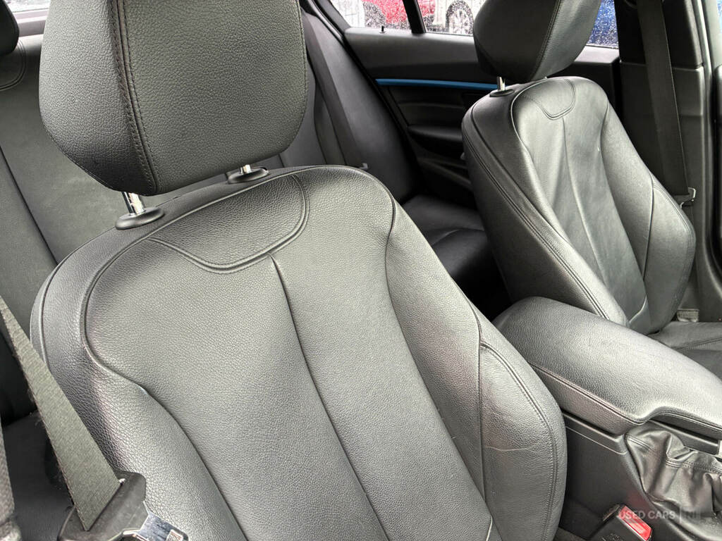 BMW 3 Series 320D Ed Plus Blue #2